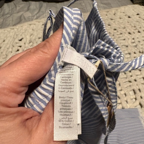 SKIMS Blue and White Striped Pajama Set - Picture 4 of 6